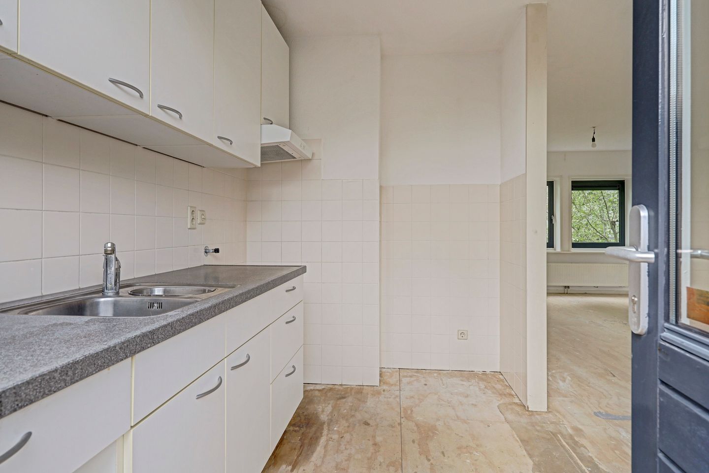 Photo 14 of Aardbeistraat 16