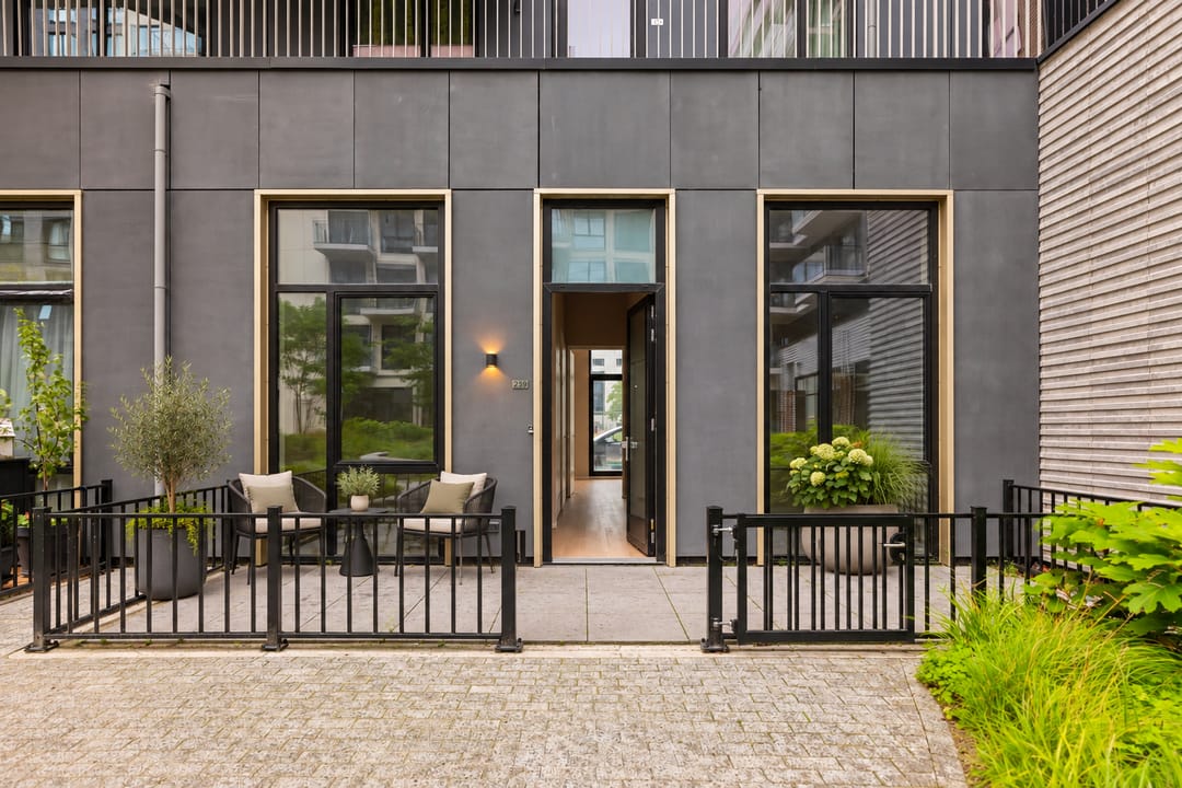 Photo 7 of Mies van der Rohestraat 239