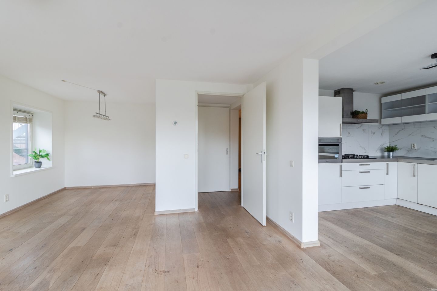 Photo 14 of Sperwerlaan 155
