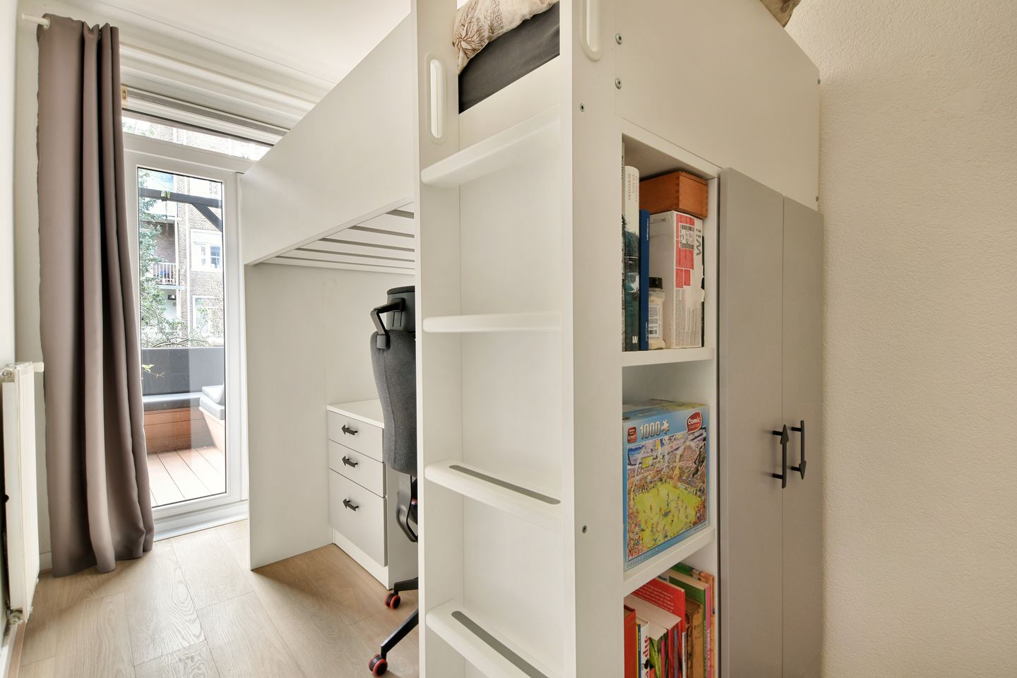 Photo 14 of Mercatorstraat 151-1