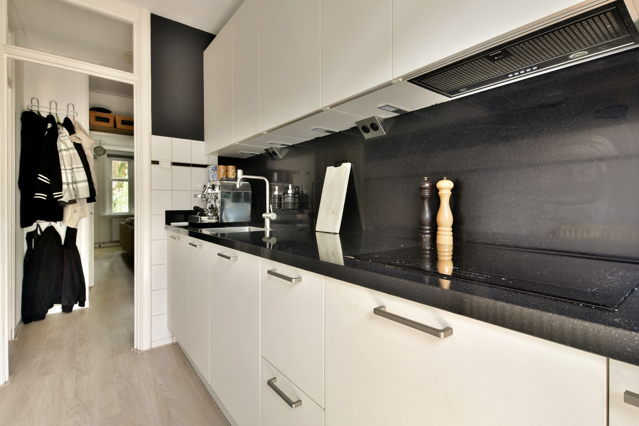Photo 9 of Mercatorstraat 151-1
