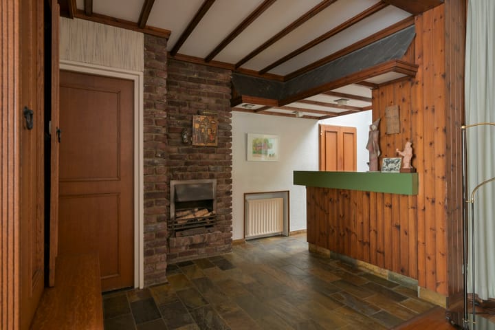 Tussenwoning te koop: Rijksweg Zuid 190, Geleen