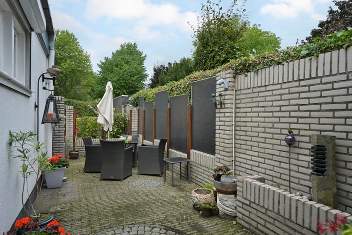 Tussenwoning te koop: Rijksweg Zuid 190, Geleen