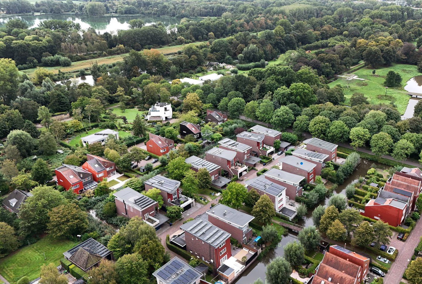 Foto 1 van Zomereik 6