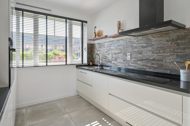 Tussenwoning te koop: Fazant 11, Uithoorn