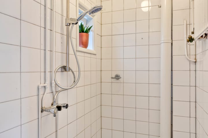 Tussenwoning te koop: Westerbinnensingel 23, Groningen