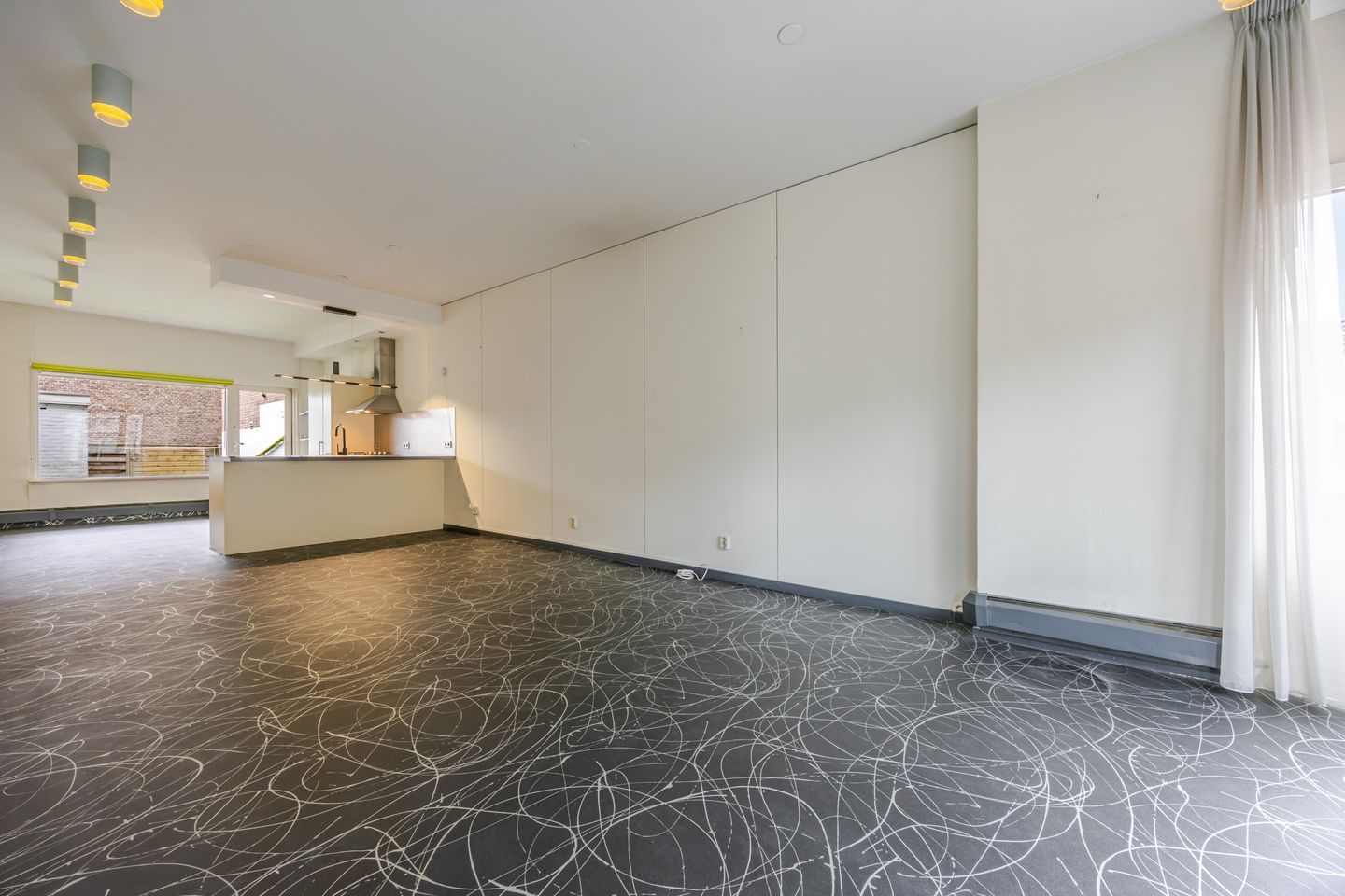 Photo 4 of Willemstraat 6