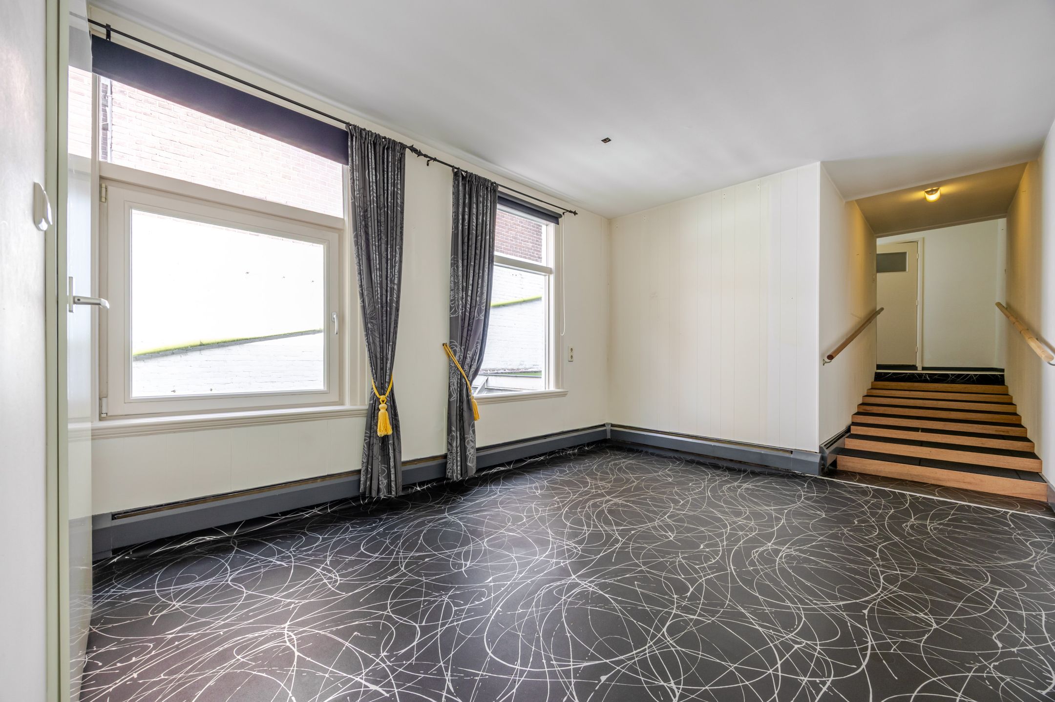 Photo 30 of Willemstraat 6