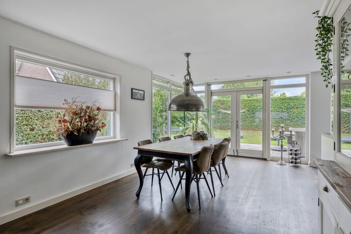 Hoekwoning te koop: Hoevelakenseweg 130, Terschuur
