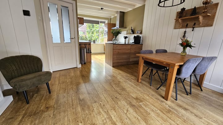 Tussenwoning te koop: Esdoornlaan 10, Zaandijk