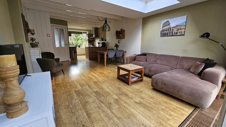 Tussenwoning te koop: Esdoornlaan 10, Zaandijk
