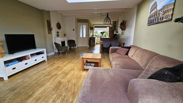 Tussenwoning te koop: Esdoornlaan 10, Zaandijk