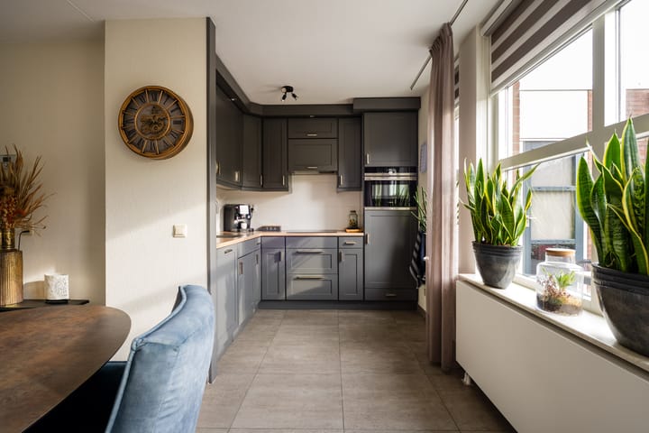Hoekwoning te koop: Thorbeckelaan 105, Roosendaal