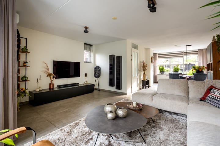 Hoekwoning te koop: Thorbeckelaan 105, Roosendaal