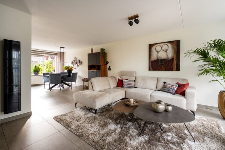 Hoekwoning te koop: Thorbeckelaan 105, Roosendaal