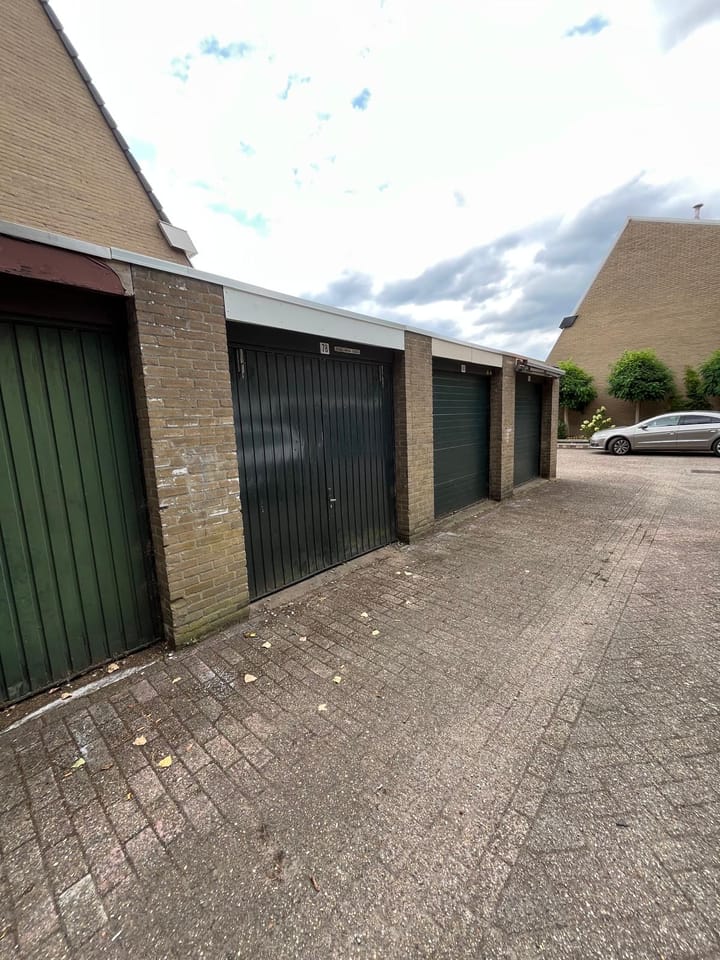 Foto 5 van Garage nr. 78 Staringstraat