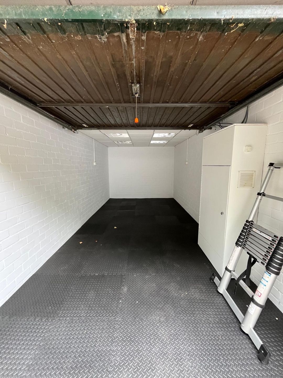 Photo 2 of Garage nr. 78 Staringstraat