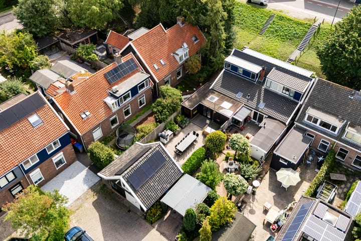 Twee-onder-één-kap te koop: Rivierdijk 610, Hardinxveld-Giessendam