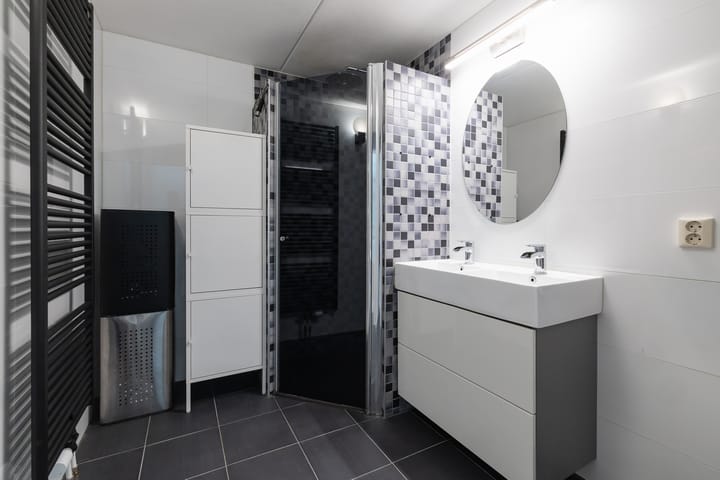 Tussenwoning te koop: Couperusweg 11, Almere