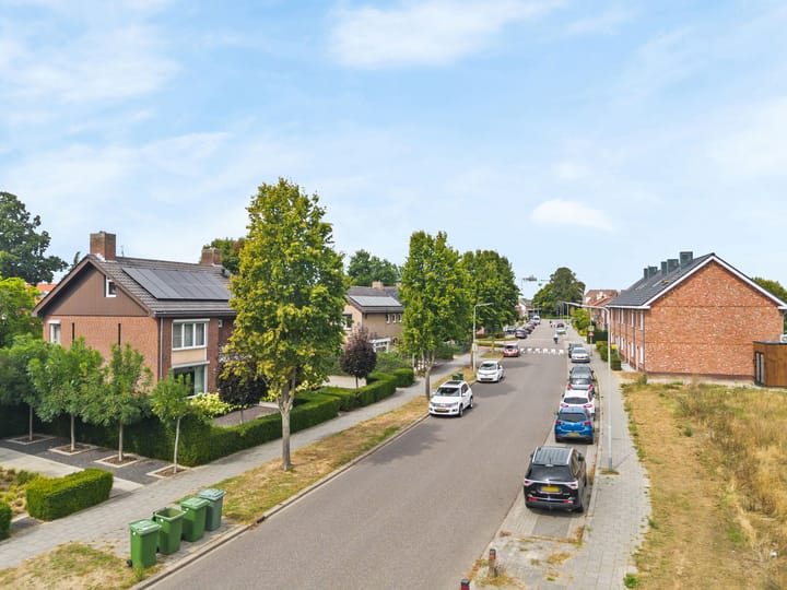 Vrijstaande woning te koop: Suikerdoossingel 26, Maasbracht