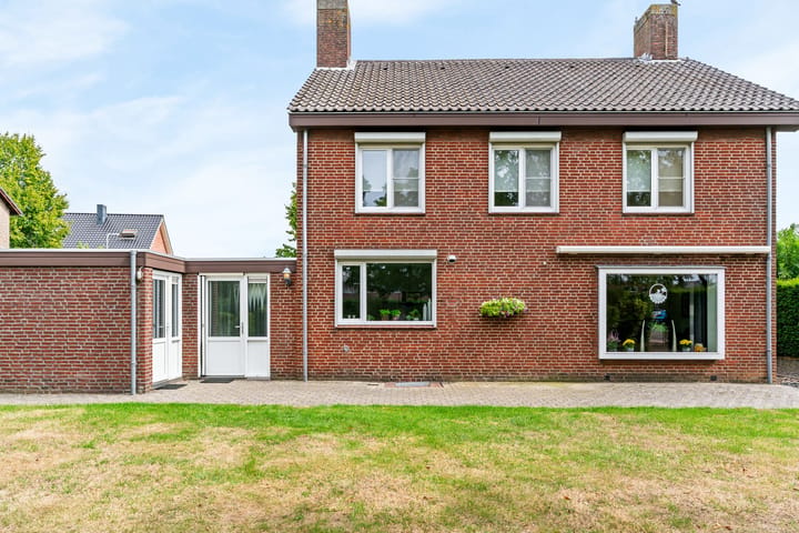Vrijstaande woning te koop: Suikerdoossingel 26, Maasbracht