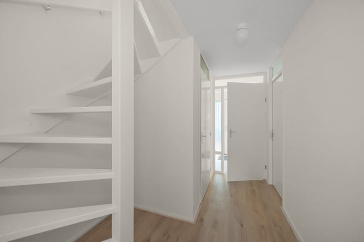 Foto 5 van Raden Adjeng Kartinistraat 41