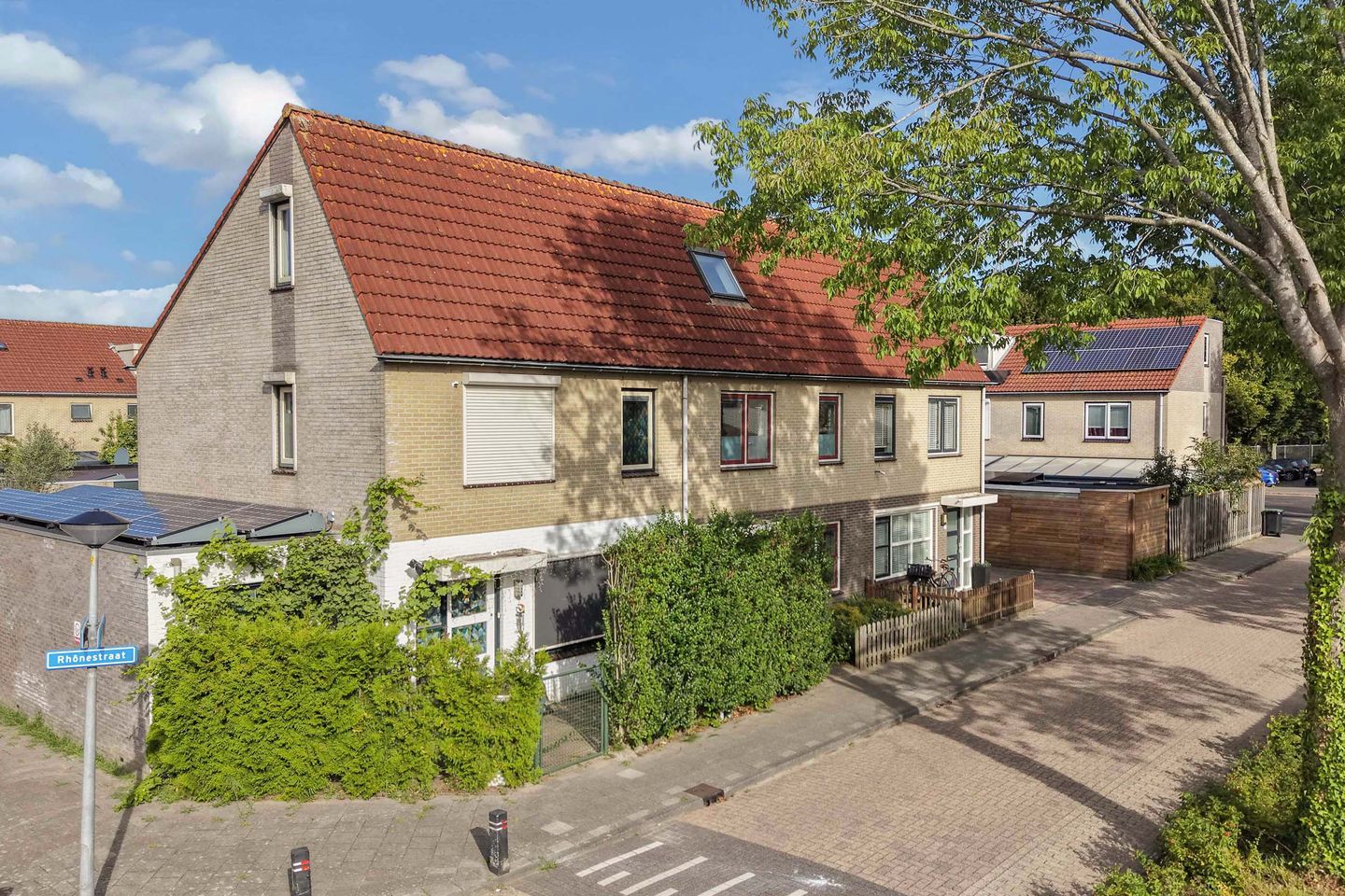 Foto 44 van Rhônestraat 10