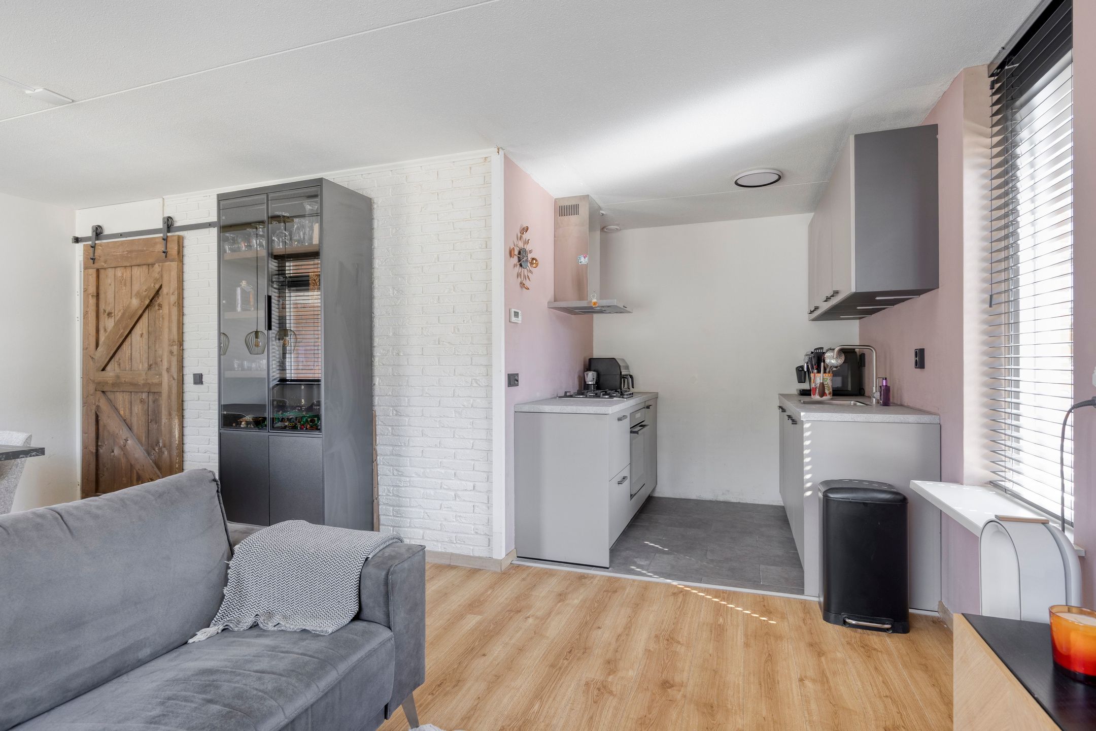 Photo 6 of Leharstraat 6-A