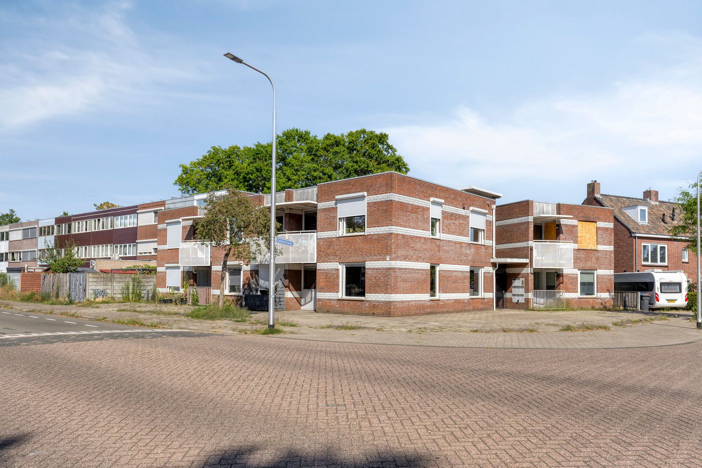 Photo 20 of Leharstraat 6-A