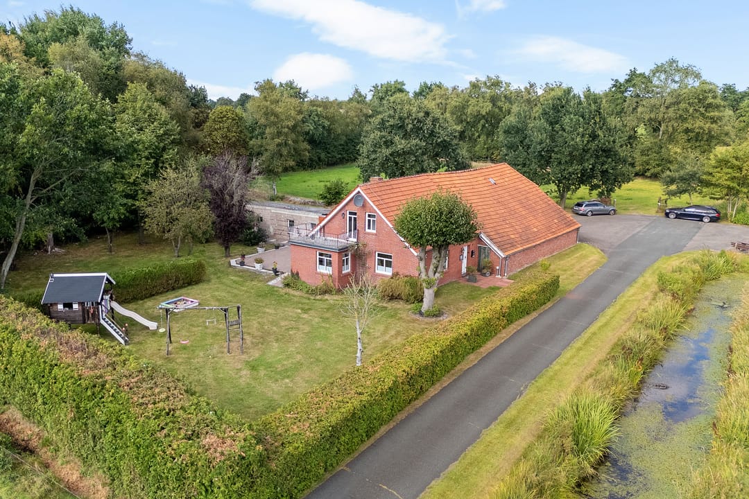 Photo 2 of 2. Norderwieke 45