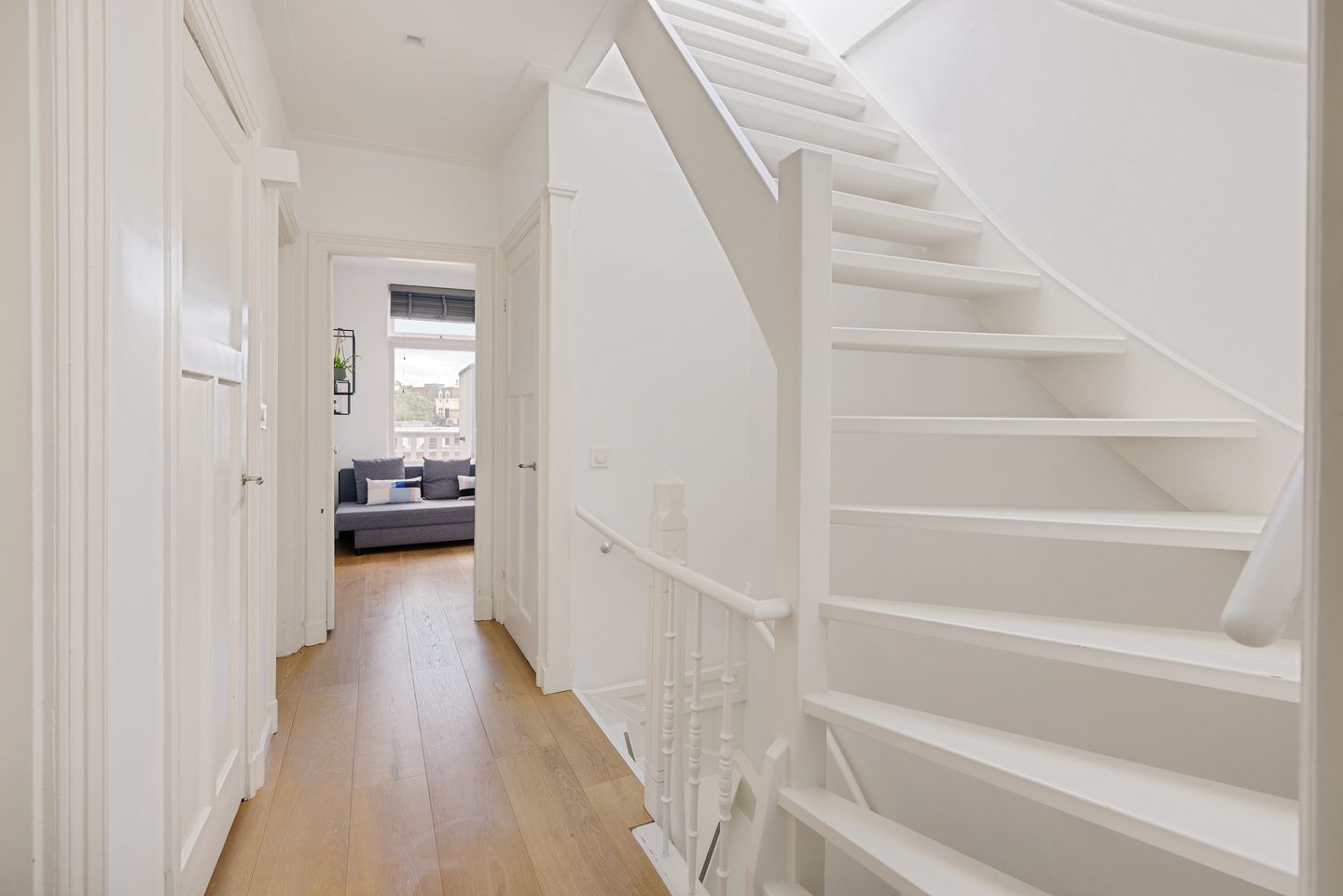 Photo 34 of Obrechtstraat 17-BS