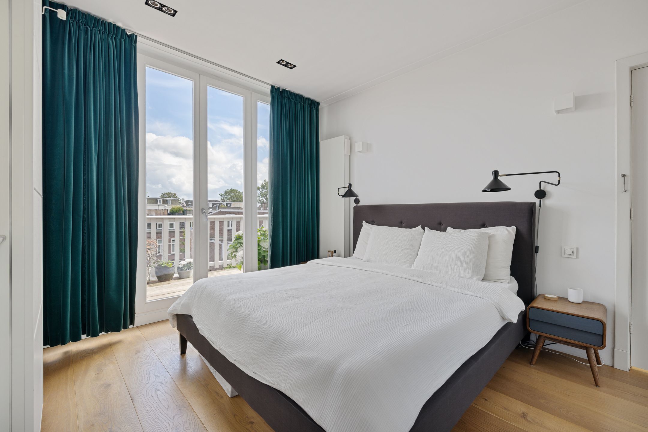 Photo 24 of Obrechtstraat 17-BS