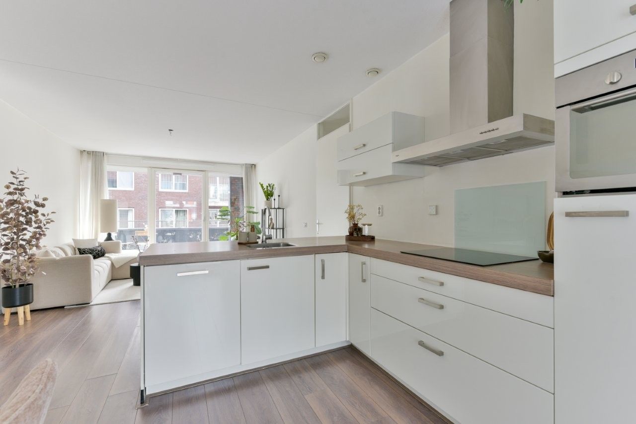 Photo 15 of Pablo Picassostraat 204