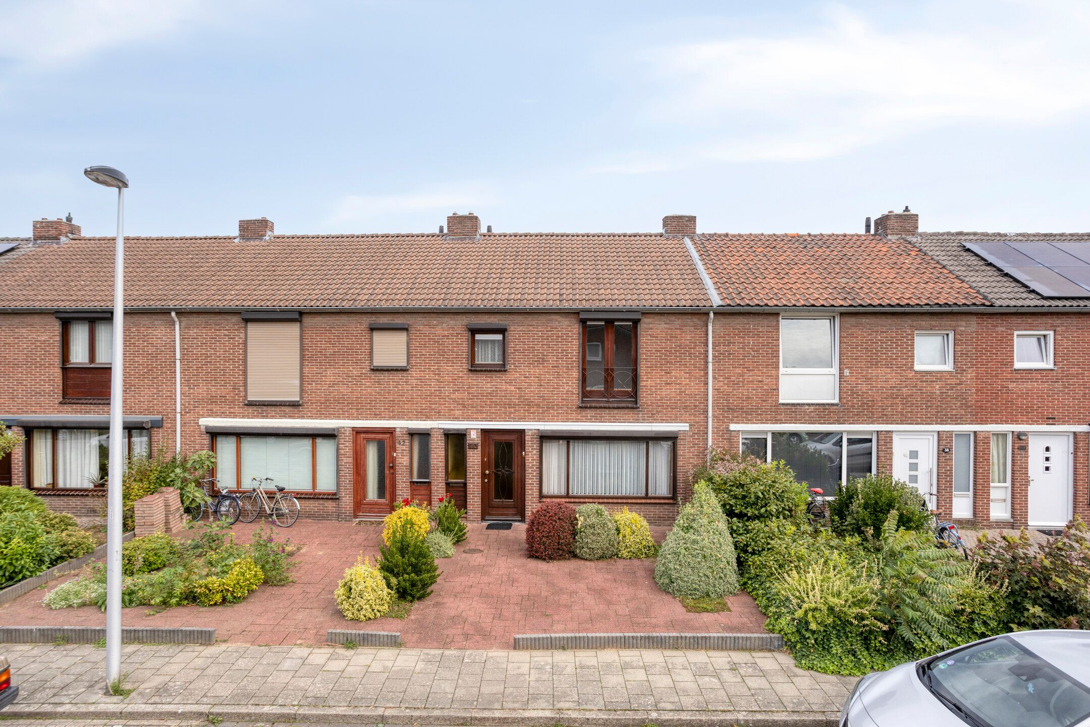 Photo 3 of Karolingenstraat 40