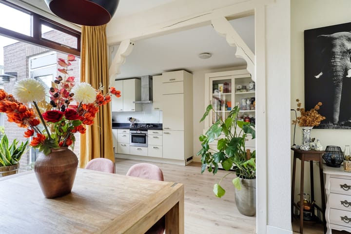 Tussenwoning te koop: Leliestraat 23, Katwijk (Zh)