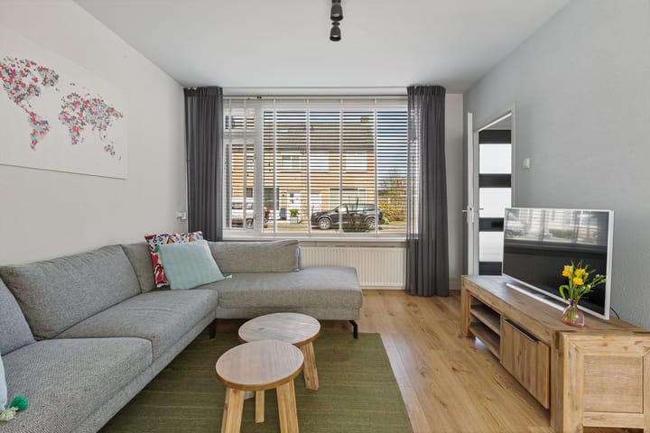 Tussenwoning te koop: van Kinsbergenstraat 27, Dongen