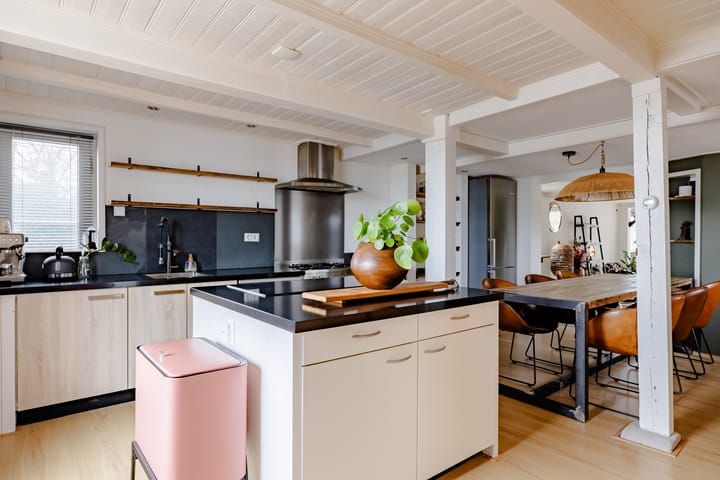 Vrijstaande woning te koop: Middenweg 14, Noordbeemster
