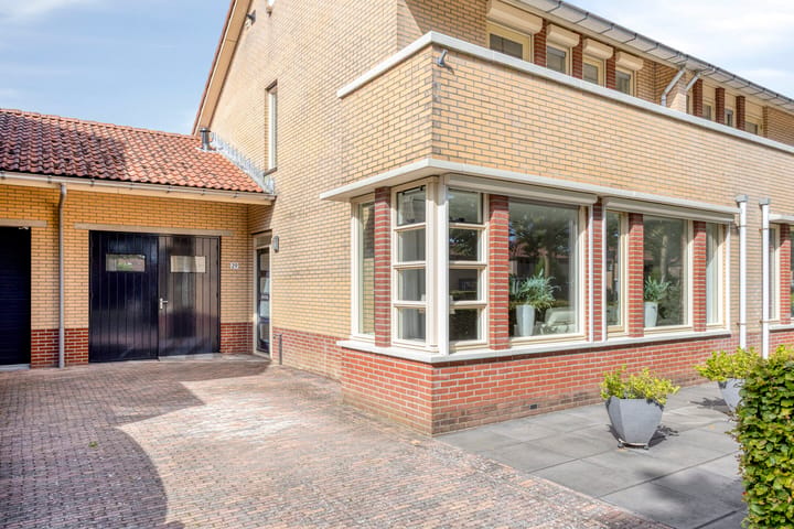 Tussenwoning te koop: Leonard Springerlaan 29, Deventer