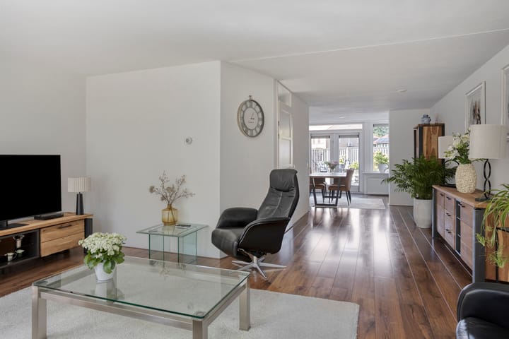 Tussenwoning te koop: Leonard Springerlaan 29, Deventer