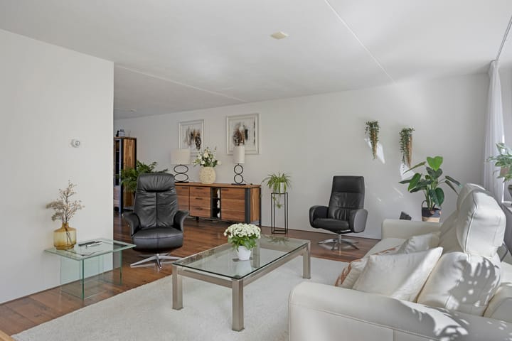 Tussenwoning te koop: Leonard Springerlaan 29, Deventer