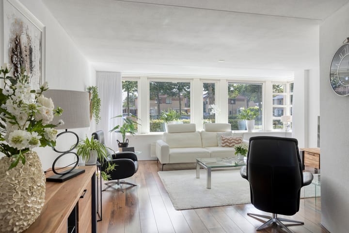 Tussenwoning te koop: Leonard Springerlaan 29, Deventer