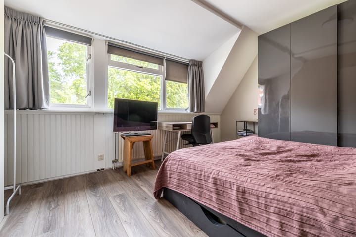Twee-onder-één-kap te koop: Kerkhofweg 42, Breda