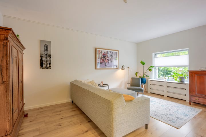 Tussenwoning te koop: Oldenburgerhof 6, Utrecht