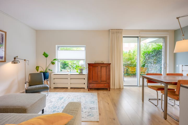 Tussenwoning te koop: Oldenburgerhof 6, Utrecht