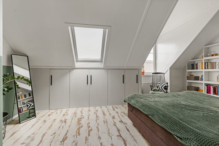 Tussenwoning te koop: Pioenroos 9, Waddinxveen