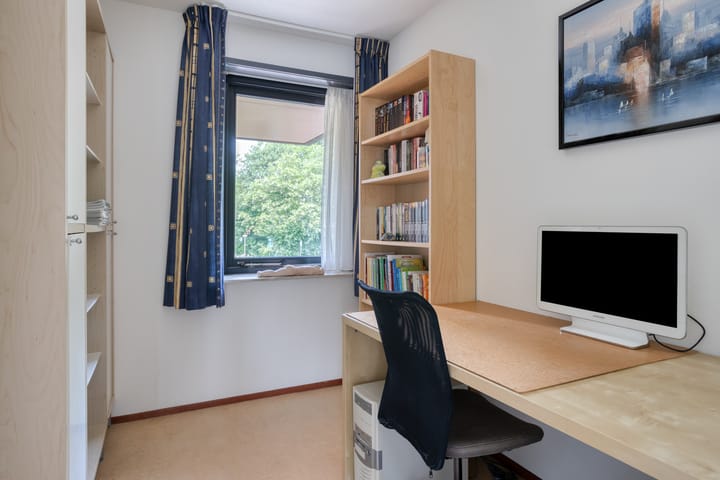 Tussenwoning te koop: John Lennonlaan 66, Goes