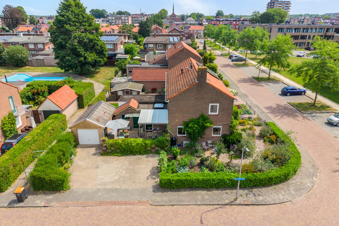 Foto 43 van De Genestetlaan 12
