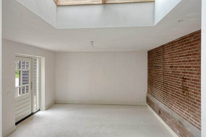 Photo 4 of Hoefstraat 201-01