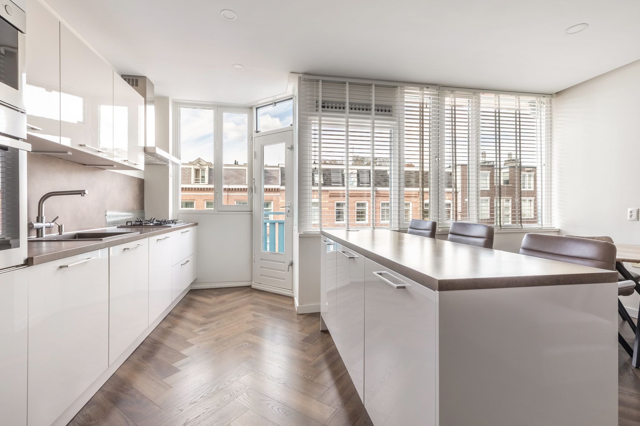 Photo 9 of Kinkerstraat 243-E