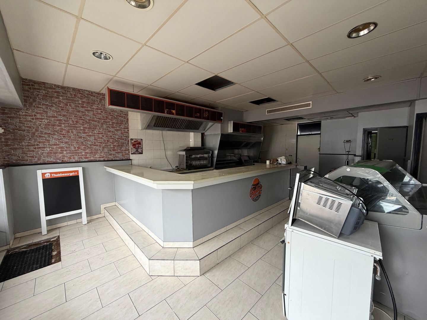 Bekijk foto 3 van Tonnaerstraat 16